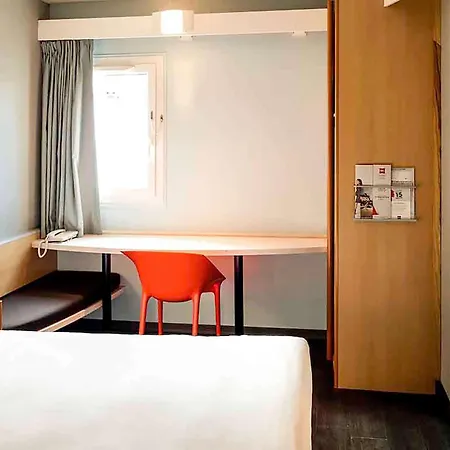 Ibis Centre Bajonna