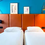 Ibis Centre