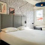 Ibis Centre Bayona