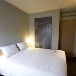 Hotel Ibis Centre 3*