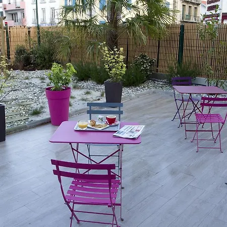 Ibis Centre 3*