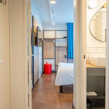 Ibis Centre Hotell 3*