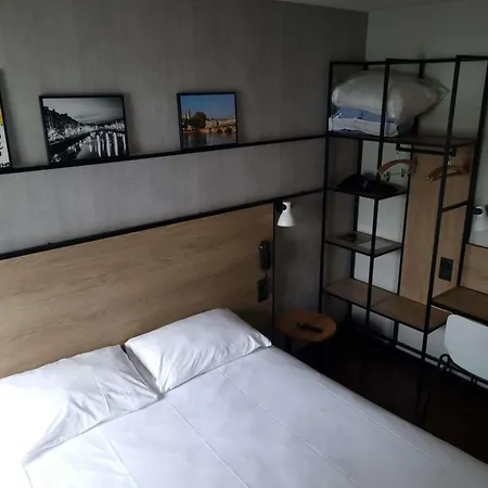 Ibis Centre 3*