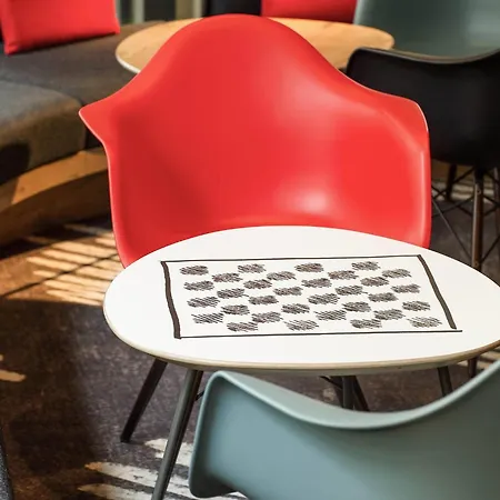 Ibis Centre Hotel 3*