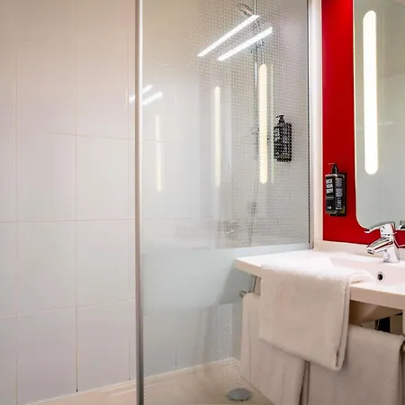 Ibis Centre 3*