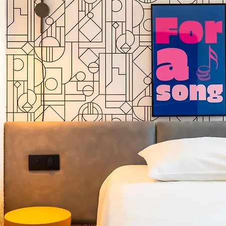 Hotel Ibis Centre 3*