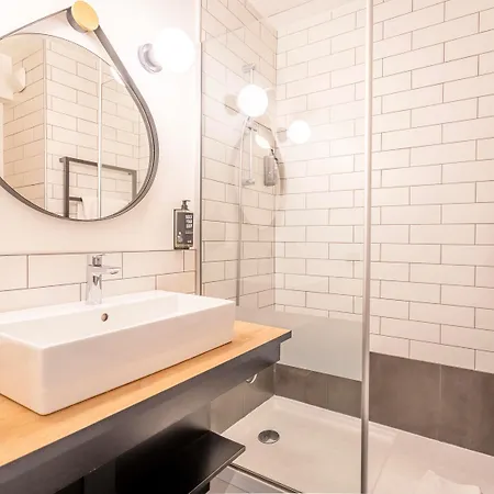 Ibis Centre 3*