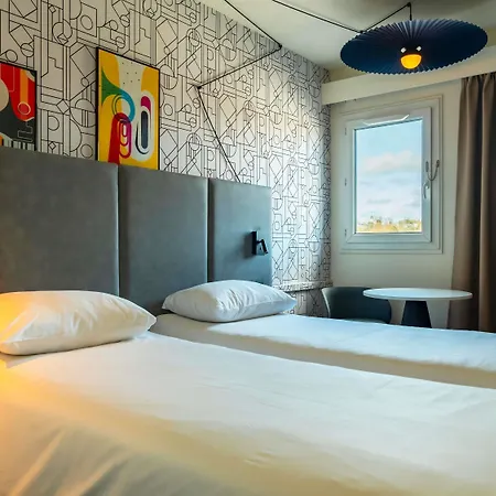 Hotel Ibis Centre 3*