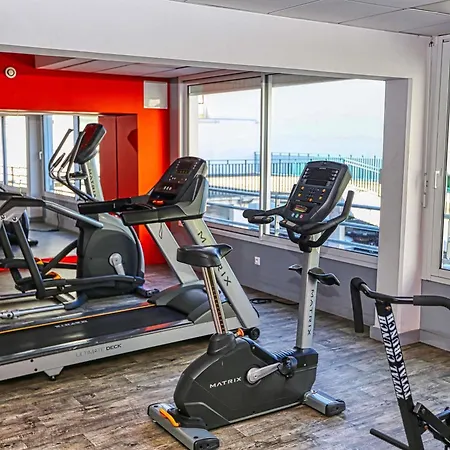 Ibis Centre Hotel 3*