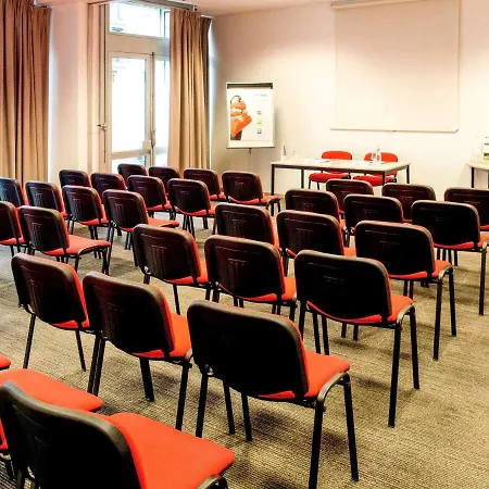 Ibis Centre Hotell