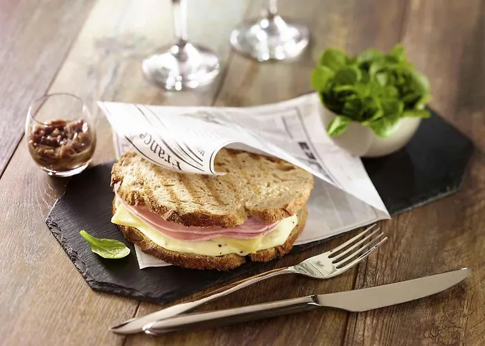 Ibis Centre 3* بايون