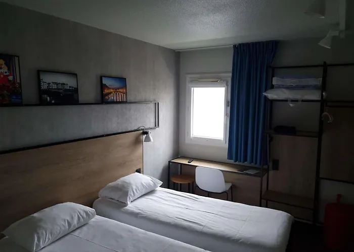 Ibis Centre 3*