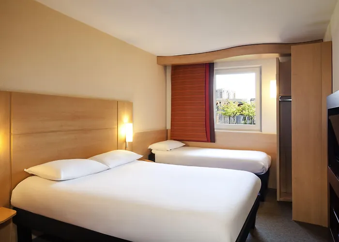 Hotel Ibis Centre 3*