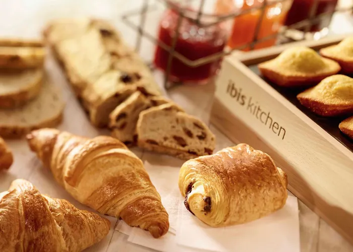 Ibis Centre بايون