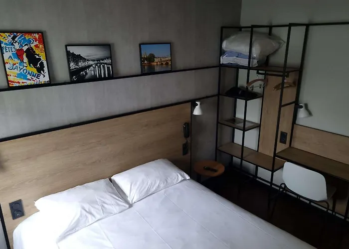 Ibis Centre 3*