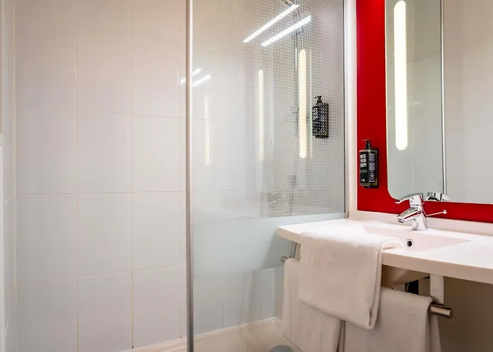 Hotel Ibis Centre 3*