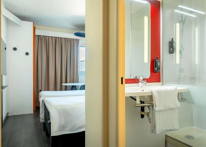 Hotel Ibis Centre 3*